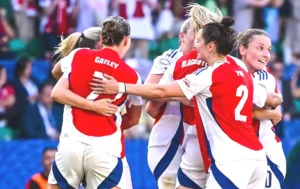 Arsenal Beat Barcelona to win the Women's Champions League 2024/25
