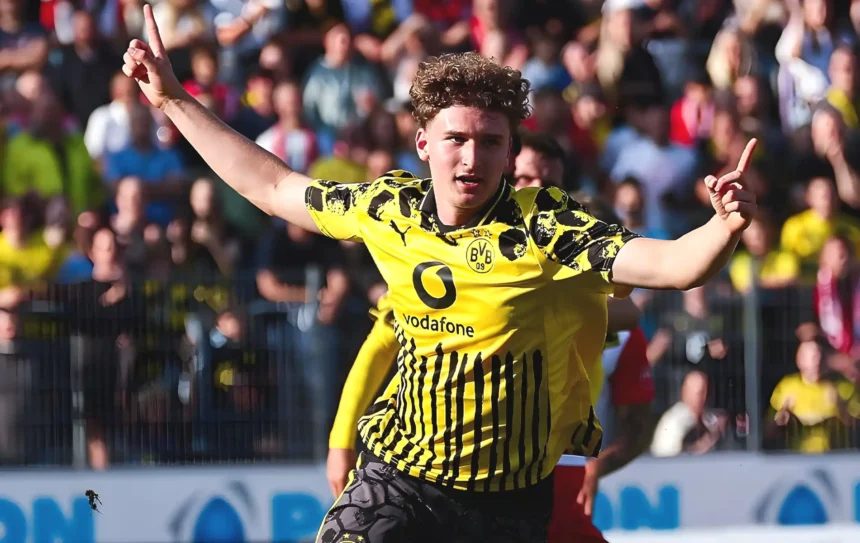 Dortmund Explodes for 8 Goals in Pre-Season Rout against Sportfreunde Siegen